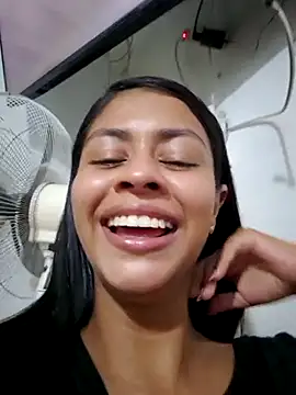 I ride my dildo. 🥵 and I do squirt jet 🤤💦 - vídeo de daliataleboficiall modelo de câmara