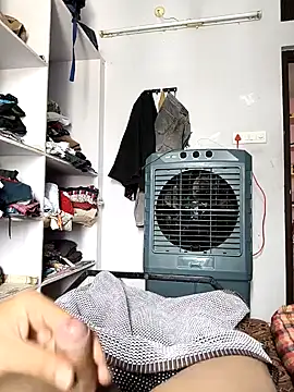 Public Show - vidéo du modèle de showcams Yourslovingdick