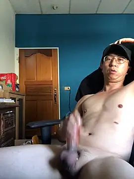 [18 Aug 13:06] Ticket Show－カメラキャストのRmangotwの動画