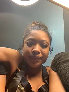 squirt private show only for the greatest :)－カメラキャストのrubywithpearlsの動画