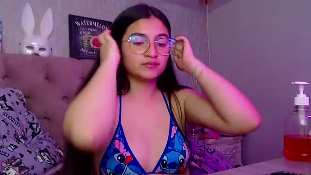 My pussy gets so wet with my lovense toy - video od modelky/modela laurenelove