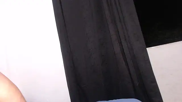 [28 Aug 23:52] Private Show