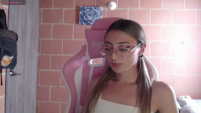 [29 Jul 12:35] Private Show - video by Andrea_camilaaa cam model