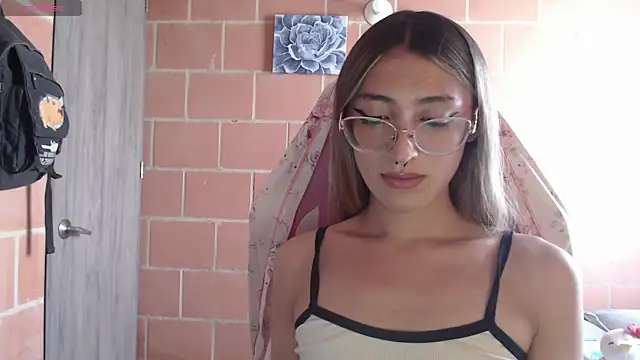 [21 Sep 11:54] Private Show - video by Andrea_camilaaa cam model