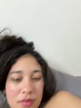 I shake my ass - video by lana_rousse01 cam model