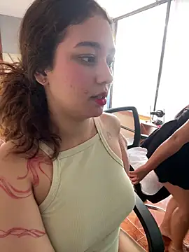 Show boobs 👿👿
