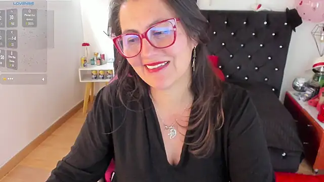 Show feet - video by D_Martii cam model