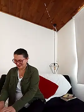 [25 Oct 08:37] Private Show - video av D_Martii cam model