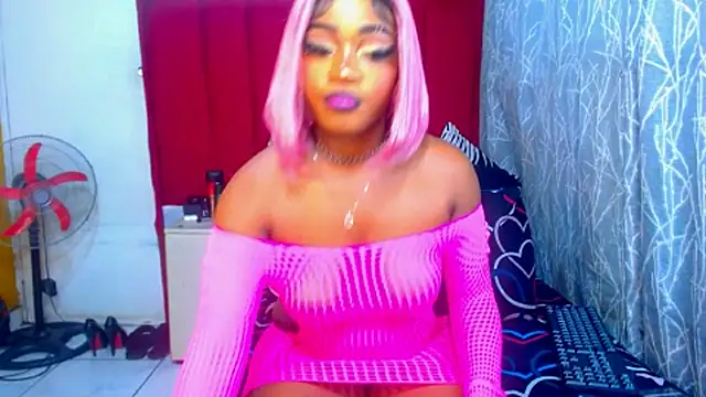 they dont call me sexy cute Doll for nothing baby look at that damn!!!! – video modela na kameri CuteSexyDollx