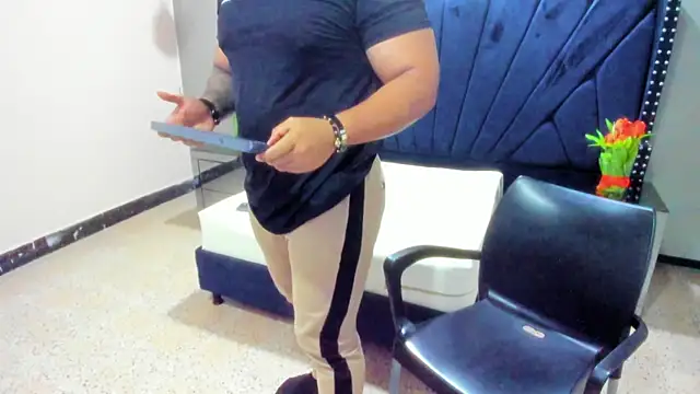 [30 May 15:47] Private Show - video by michael_hill1 cam model