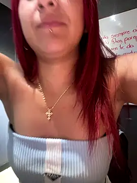 [5 Nov 13:33] Private Show – video od webkamerové modelky JuliethaDemon_