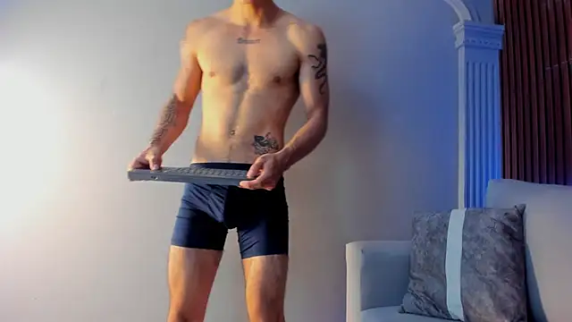 DREAD LOCKS BOY SEXY ASS－カメラキャストのLeo_santoroの動画