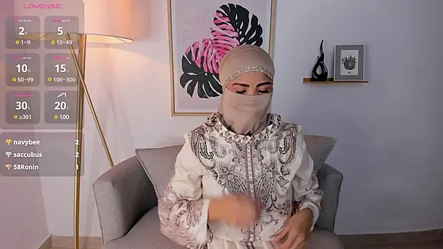 1 finger in my sweet pussy - video by zahira_zayna