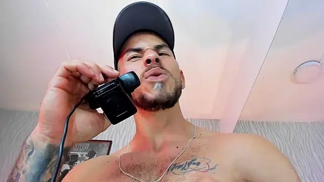 [8 Jan 08:50] Private Show – video od webkamerové modelky dylan_jacobx