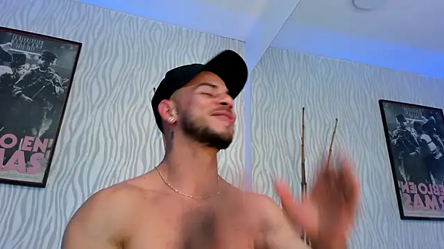 [28 Mar 22:37] Private Show – video od webkamerové modelky dylan_jacobx