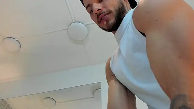 [24 May 21:43] Private Show – video od webkamerové modelky dylan_jacobx
