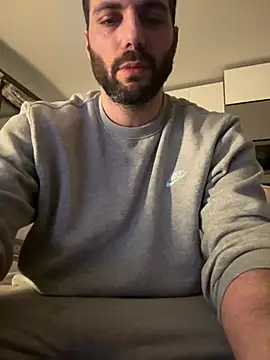 [27 Jan 23:27] Private Show - video av Simon-xx cam model