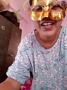 Xyz video - Video von thanusi_2 Cam-Model