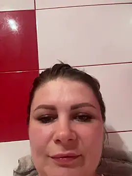 In the bathroom - video van PEETRAA cam-model