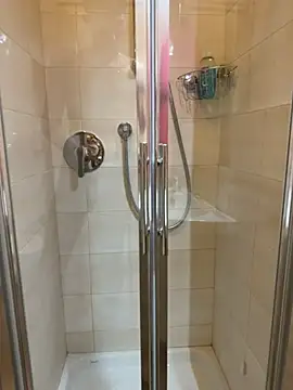 Shower show 🚿 - video Manu97k kameramallilta