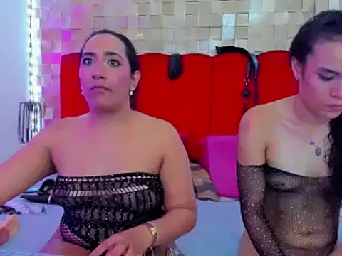 lamer coño cooño - video by IsabelaANDalahia cam model