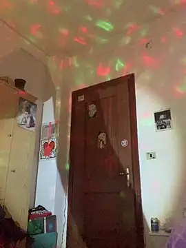 [27 Apr 00:06] Public Show－カメラキャストのTORAKIKI79の動画