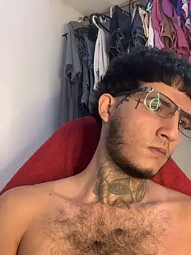 SHOW CUM HOTT MY BITCH