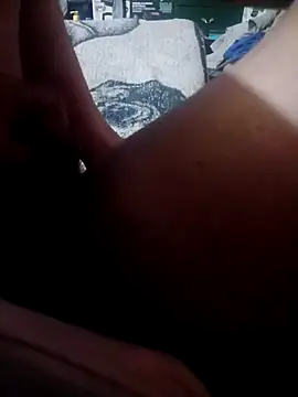 [27 Jul 06:39] Public Show - video by REALLY8430 cam model