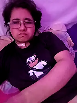 Tied nipples and clit    and deep throat - video van Ftm_Bunny cam-model