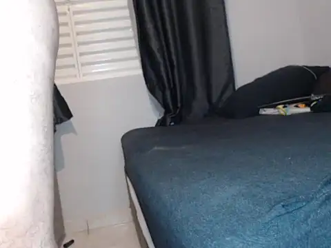 FaceFuck - video by Brsecretbear cam model