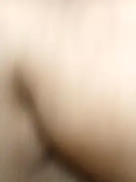 Fucking  pussy - video by Moretl cam model