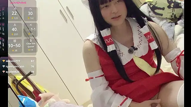 [2 Feb 00:35] Ticket Show - vídeo de Mia032 modelo de câmara