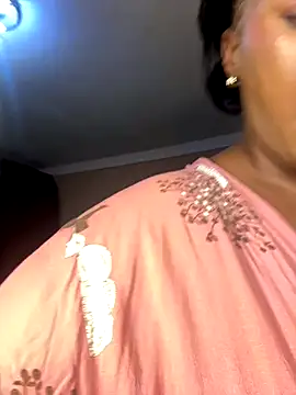 [18 Dec 02:01] Private Show - video by THICKBUNNYCHICKxxx cam model