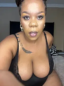 [24 Mar 22:24] Private Show - THICKBUNNYCHICKxxx 캠 모델의 동영상