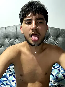 Too much saliva on my face and body - DanteRushh 캠 모델의 동영상