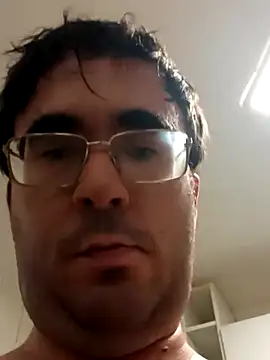 [14 Jun 00:09] Public Show - video van BENDER_50000 cam-model