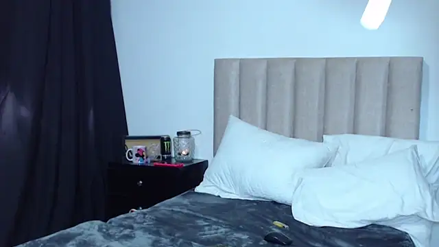 [25 Jul 14:50] Private Show - vidéo du modèle de showcams GabrielandAbigail