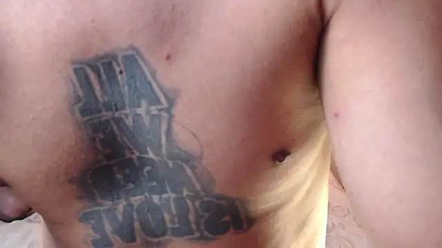 CUM ON HER MOUTH WHIT HIS REACTION - video od modelky/modela Provincute