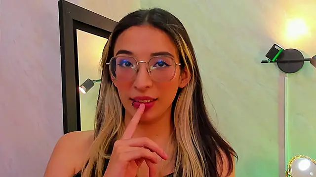 Fuck with BBC! - video by Emilia_Bons cam model