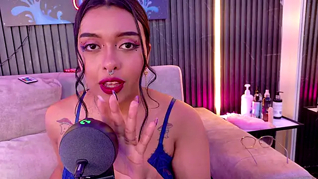 ASmR show - video by SophiaSummer cam model