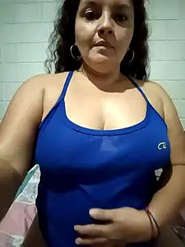 [17 Aug 15:33] Private Show – video od webkamerové modelky dulcehot_1