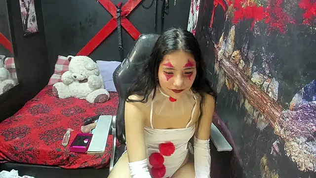 pussy + pussy  squirt 💦💦 - video by bellaseduzione cam model