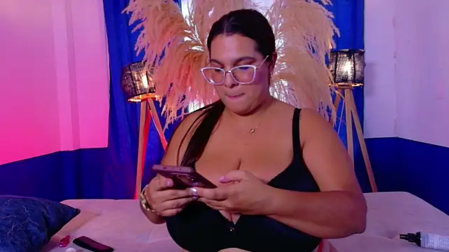 pleasure games - clip cu nathalia_correa model videochat