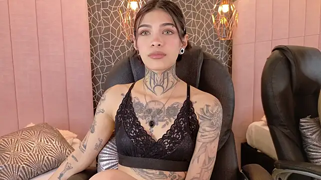 TOUCHING MY PUSSY