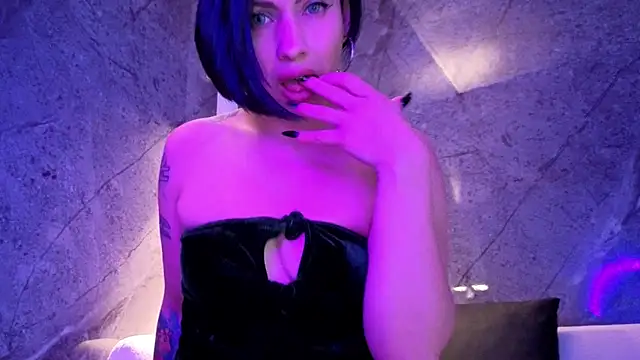Are you ready to suck my ass in close-up?🍑
