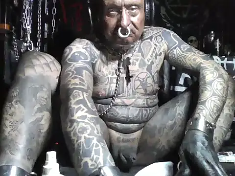 [18 Dec 07:44] Public Show - відео від вебкаммоделі object857