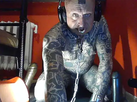 object857 begs for CIS24/7/365 MaSSters - відео від вебкаммоделі object857