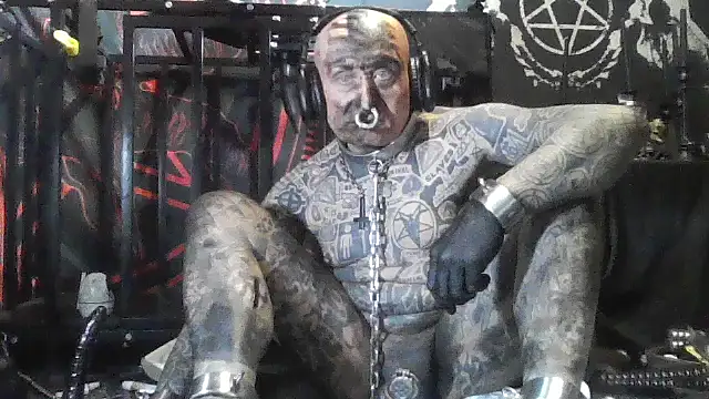 rozpoczęcie tatuowania całej głowyna object857 - βίντεο μοντέλου object857