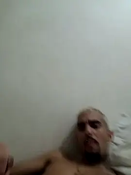 [24 Jul 15:37] Public Show - video van kauan22cmpk cam-model