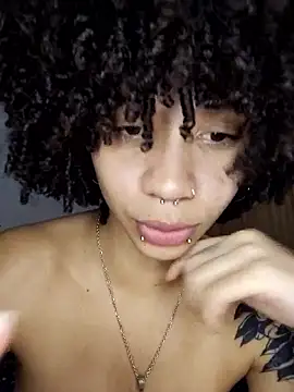 play with domi - video by bettyboo2801 cam model